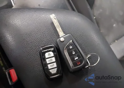 2018 Toyota Camry Le from USA, damaged, VIN 4T1B11HKXJU667665